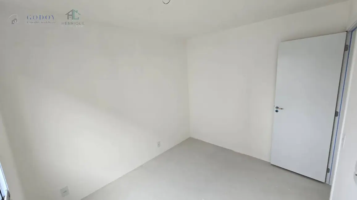 Foto 4 de Apartamento com 2 quartos à venda, 42m2 em Pindamonhangaba - SP