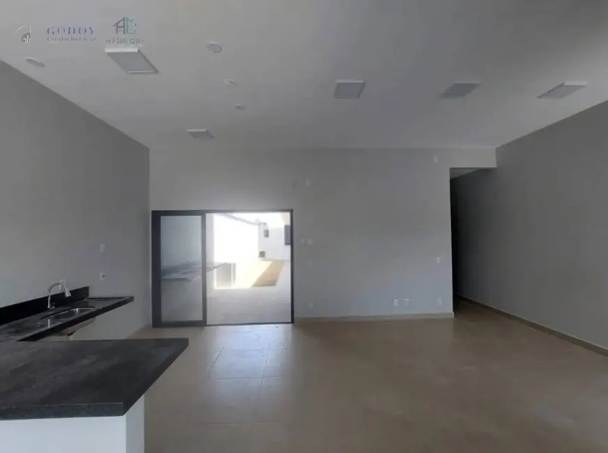 Foto 4 de Casa com 3 quartos à venda, 105m2 em Pindamonhangaba - SP