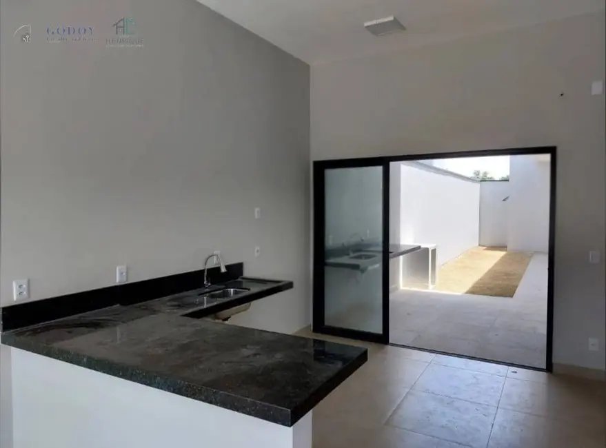 Foto 5 de Casa com 3 quartos à venda, 105m2 em Pindamonhangaba - SP