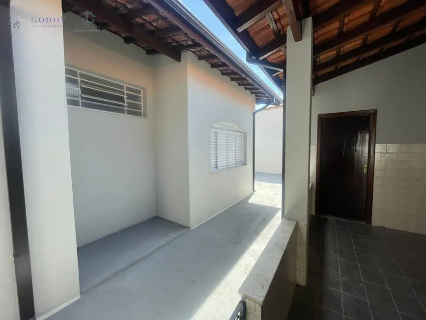 Foto 3 de Casa com 3 quartos à venda e para alugar, 250m2 em Residencial Campos Maia, Pindamonhangaba - SP