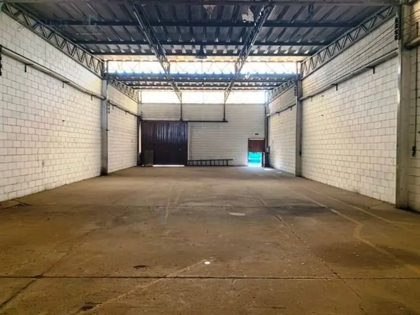 Foto 6 de Armazém / Galpão à venda e para alugar, 366m2 em Cidade Nova, Pindamonhangaba - SP