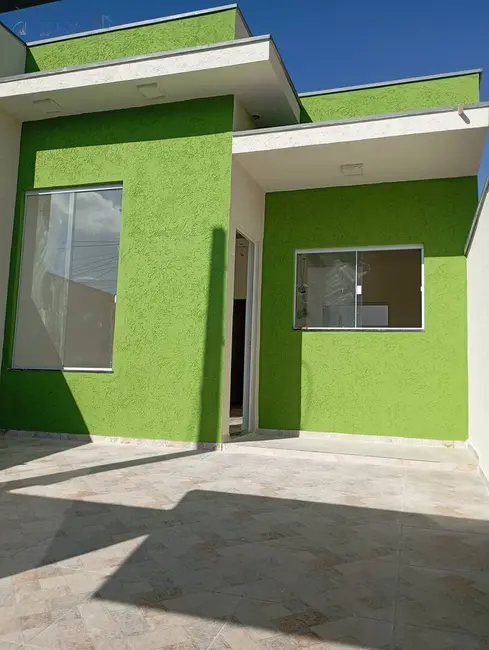 Foto 1 de Casa com 2 quartos à venda, 70m2 em Parque São Domingos, Pindamonhangaba - SP