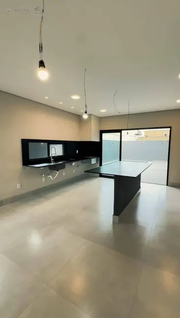 Casa de Condomínio com 3 quartos à venda, 148m2 em Vila Paraíso, Cacapava - SP - imagem 9 Foto 9 de Casa de Condomínio com 3 quartos à venda, 148m2 em Vila Paraíso, Cacapava - SP
