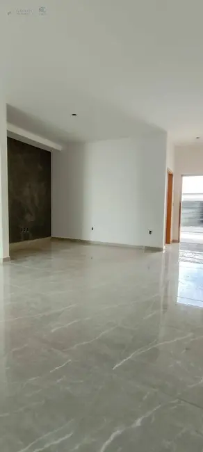 Foto 3 de Casa com 2 quartos à venda, 73m2 em Conjunto Habitacional Terra dos Ipês I (Norte), Pindamonhangaba - SP
