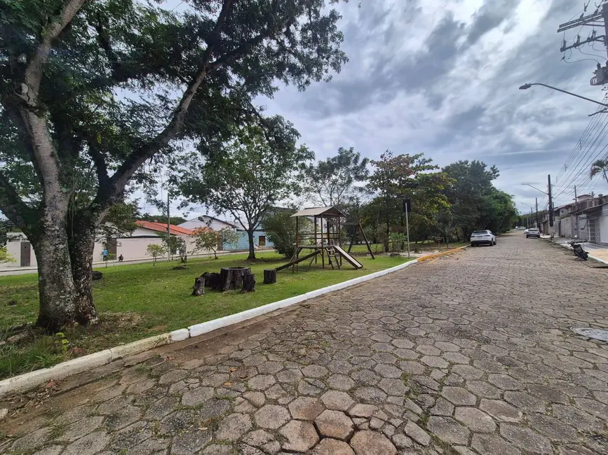 Foto 4 de Casa com 5 quartos à venda, 200m2 em Jardim Bela Vista, Guaratingueta - SP