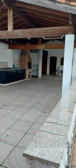 Sobrado com 3 quartos para alugar, 302m2 em Residencial e Comercial Vila Verde, Pindamonhangaba - SP - imagem 4 Foto 4 de Sobrado com 3 quartos para alugar, 302m2 em Residencial e Comercial Vila Verde, Pindamonhangaba - SP