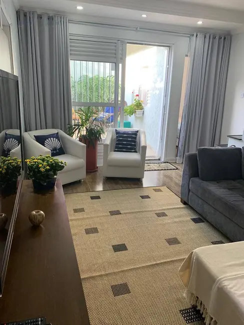 Foto 2 de Casa com 4 quartos à venda, 330m2 em Parque São Domingos, Pindamonhangaba - SP