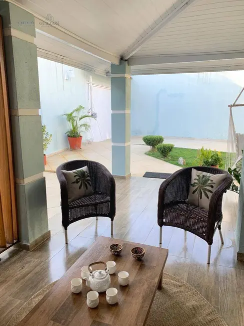 Foto 9 de Casa com 4 quartos à venda, 330m2 em Parque São Domingos, Pindamonhangaba - SP