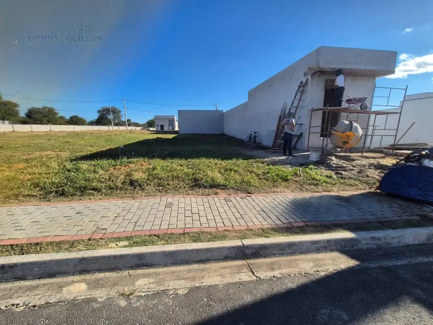 Foto 3 de Terreno / Lote à venda, 175m2 em Pindamonhangaba - SP