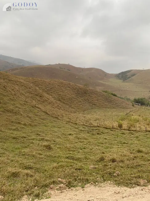 Foto 1 de Chácara à venda, 2500m2 em Pedregulho, Guaratingueta - SP