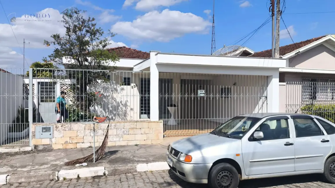 Foto 1 de Casa com 3 quartos à venda, 338m2 em Centro, Pindamonhangaba - SP