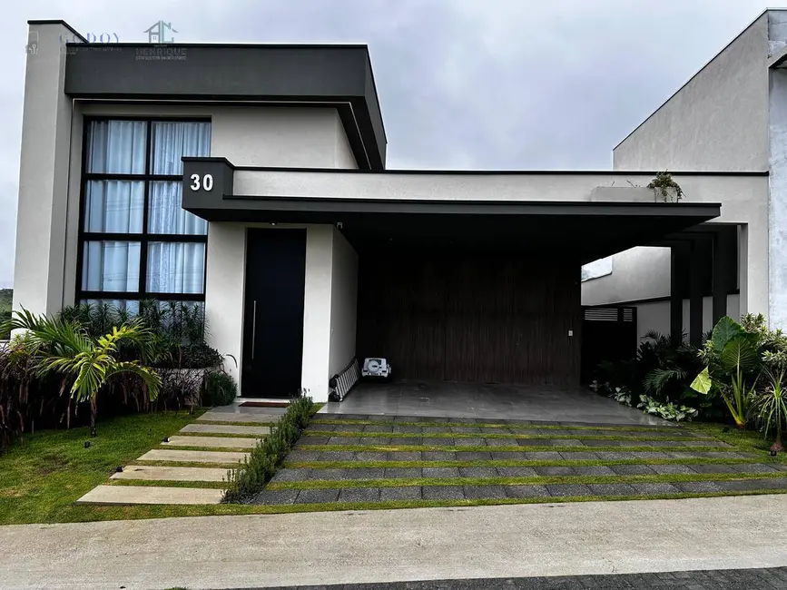 Foto 1 de Casa com 3 quartos à venda, 180m2 em Taubate - SP