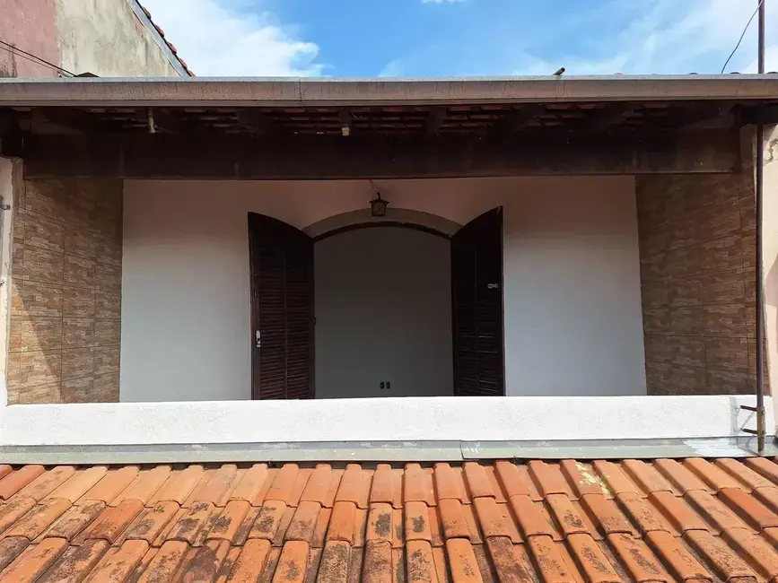 Foto 2 de Sobrado com 2 quartos à venda, 155m2 em Comercial e Residencial Jardim Mariana, Pindamonhangaba - SP