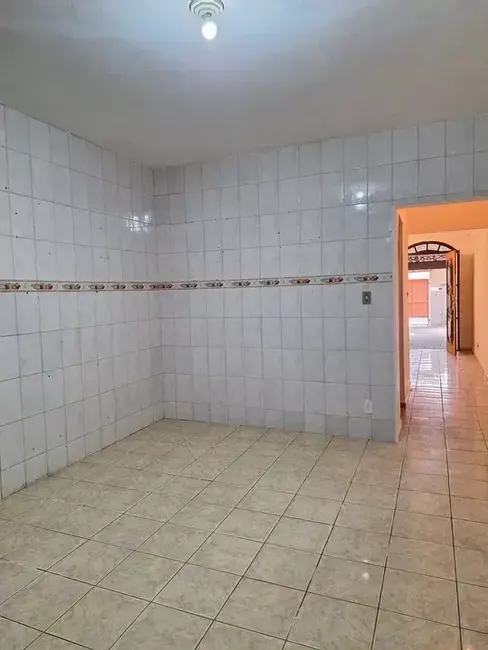 Foto 5 de Sobrado com 2 quartos à venda, 155m2 em Comercial e Residencial Jardim Mariana, Pindamonhangaba - SP
