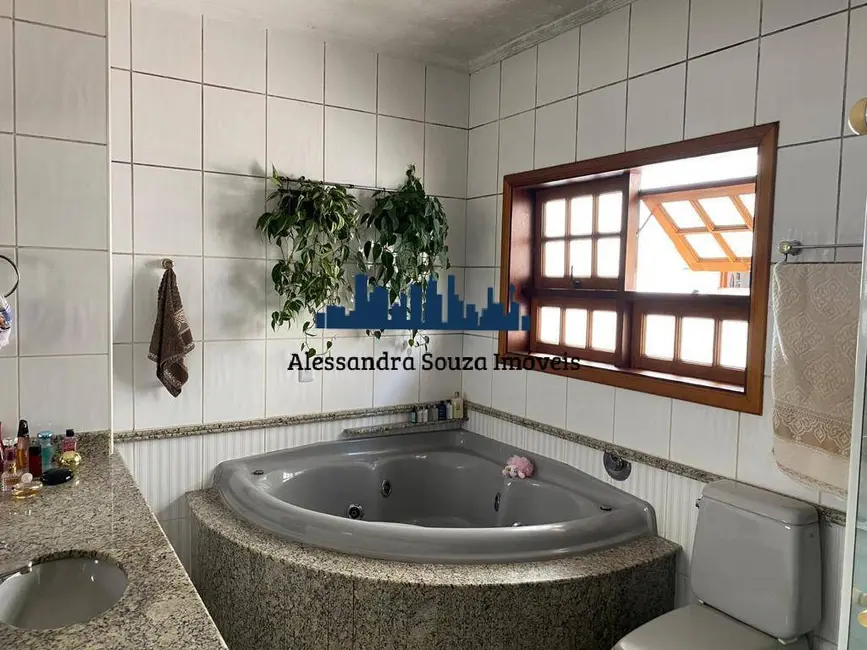 Casa com 5 quartos à venda, 399m2 em Alphaville, Santana De Parnaiba - SP - imagem 8 Foto 8 de Casa com 5 quartos à venda, 399m2 em Alphaville, Santana De Parnaiba - SP