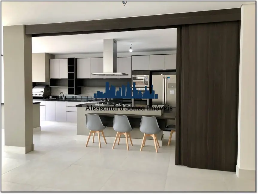 Casa com 4 quartos à venda, 390m2 em Alphaville, Santana De Parnaiba - SP - imagem 3 Foto 3 de Casa com 4 quartos à venda, 390m2 em Alphaville, Santana De Parnaiba - SP