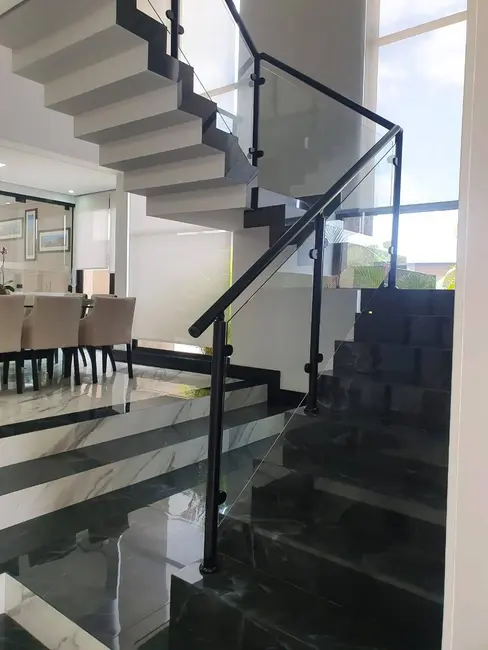 Casa com 4 quartos à venda, 420m2 em Tamboré, Santana De Parnaiba - SP - imagem 4 Foto 4 de Casa com 4 quartos à venda, 420m2 em Tamboré, Santana De Parnaiba - SP