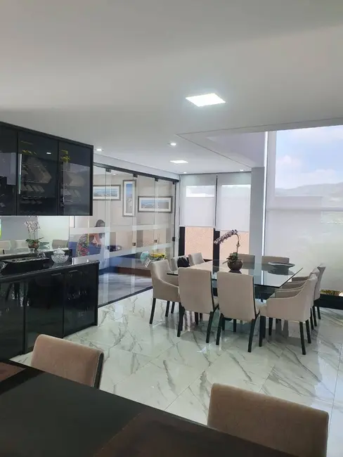 Foto 8 de Casa com 4 quartos à venda, 420m2 em Tamboré, Santana De Parnaiba - SP