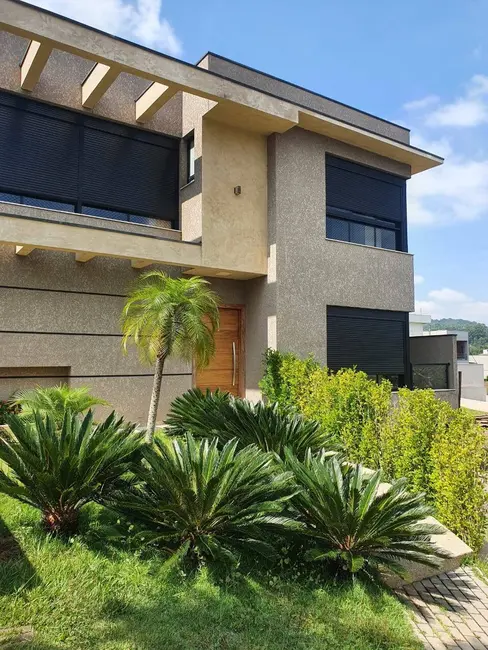 Casa com 4 quartos à venda, 420m2 em Tamboré, Santana De Parnaiba - SP - imagem 2 Foto 2 de Casa com 4 quartos à venda, 420m2 em Tamboré, Santana De Parnaiba - SP