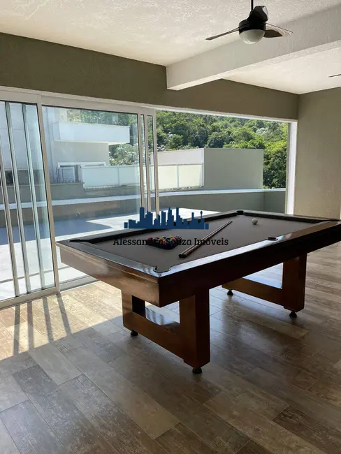 Casa com 3 quartos à venda, 235m2 em Alphaville, Santana De Parnaiba - SP - imagem 4 Foto 4 de Casa com 3 quartos à venda, 235m2 em Alphaville, Santana De Parnaiba - SP