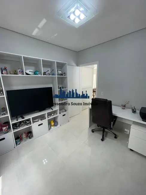 Casa com 3 quartos à venda, 235m2 em Alphaville, Santana De Parnaiba - SP - imagem 8 Foto 8 de Casa com 3 quartos à venda, 235m2 em Alphaville, Santana De Parnaiba - SP