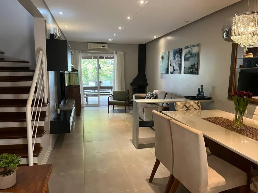 Casa com 3 quartos à venda, 190m2 em Alphaville, Santana De Parnaiba - SP - imagem 2 Foto 2 de Casa com 3 quartos à venda, 190m2 em Alphaville, Santana De Parnaiba - SP