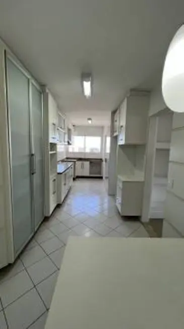 Foto 6 de Apartamento com 3 quartos à venda, 165m2 em Barueri - SP