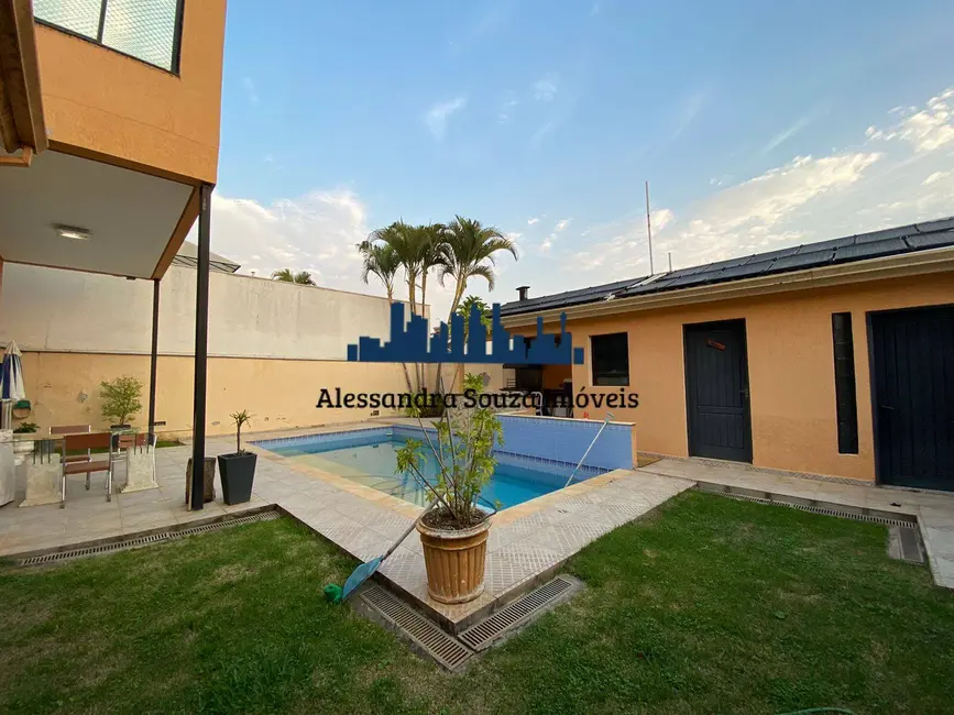 Casa com 4 quartos à venda, 400m2 em Alphaville, Santana De Parnaiba - SP - imagem 2 Foto 2 de Casa com 4 quartos à venda, 400m2 em Alphaville, Santana De Parnaiba - SP