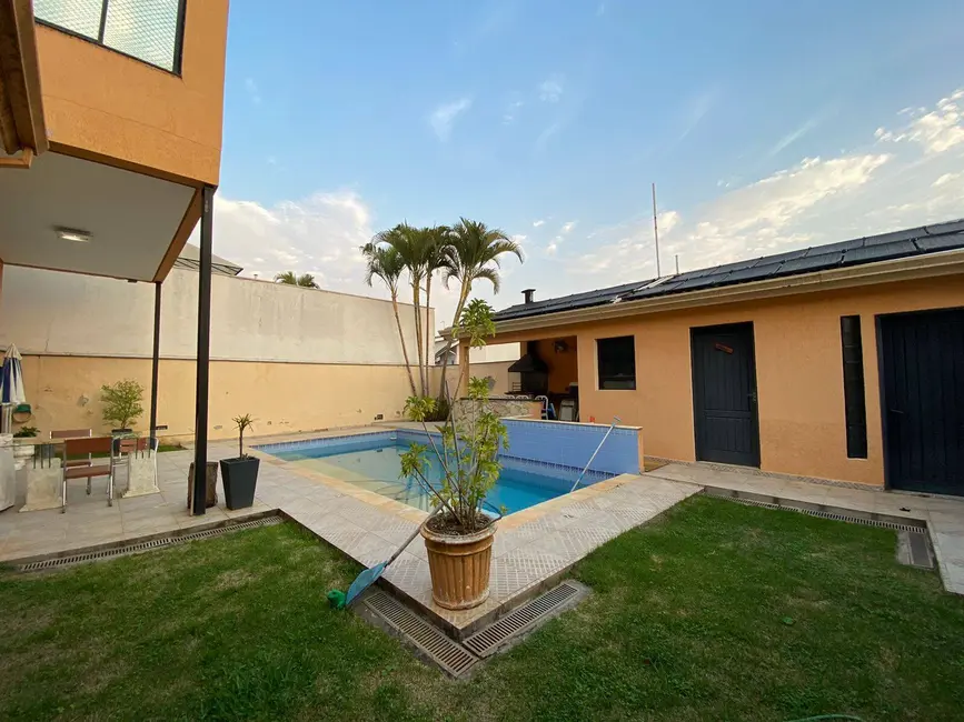 Foto 2 de Casa com 4 quartos à venda, 400m2 em Alphaville, Santana De Parnaiba - SP