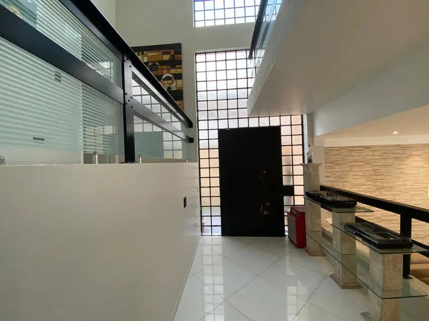 Casa com 4 quartos à venda, 400m2 em Alphaville, Santana De Parnaiba - SP - imagem 8 Foto 8 de Casa com 4 quartos à venda, 400m2 em Alphaville, Santana De Parnaiba - SP
