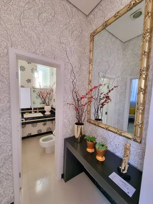 Casa com 4 quartos à venda, 483m2 em Residencial Morada dos Lagos, Barueri - SP - imagem 9 Foto 9 de Casa com 4 quartos à venda, 483m2 em Residencial Morada dos Lagos, Barueri - SP