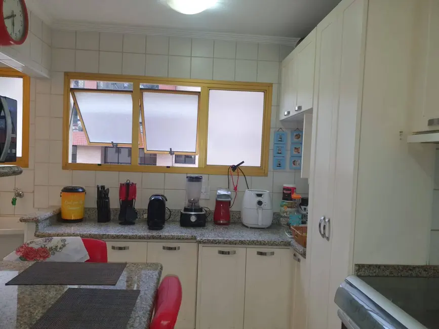 Foto 6 de Apartamento com 3 quartos à venda, 207m2 em Barueri - SP