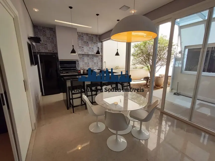 Foto 1 de Casa com 4 quartos à venda, 410m2 em Centro Comercial Jubran, Barueri - SP