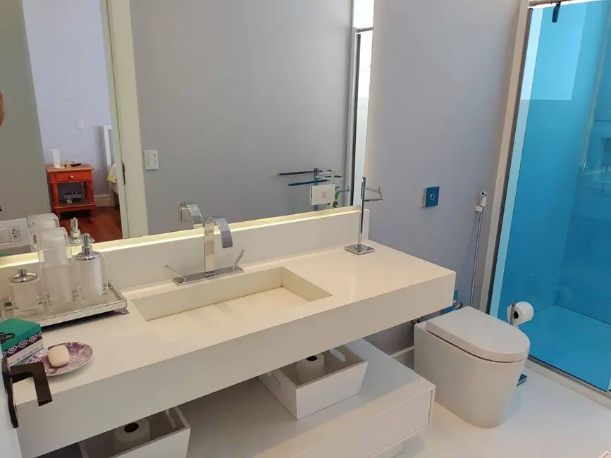 Casa com 4 quartos à venda, 410m2 em Centro Comercial Jubran, Barueri - SP - imagem 8 Foto 8 de Casa com 4 quartos à venda, 410m2 em Centro Comercial Jubran, Barueri - SP