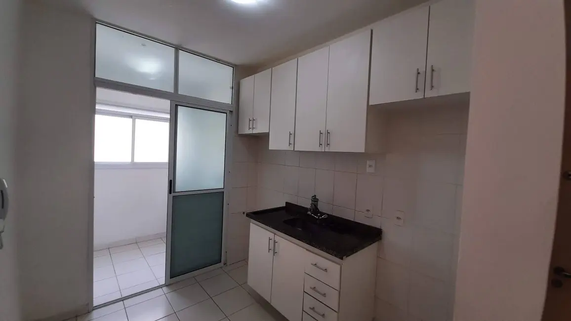 Foto 2 de Apartamento com 2 quartos à venda, 62m2 em Jardim Tupanci, Barueri - SP
