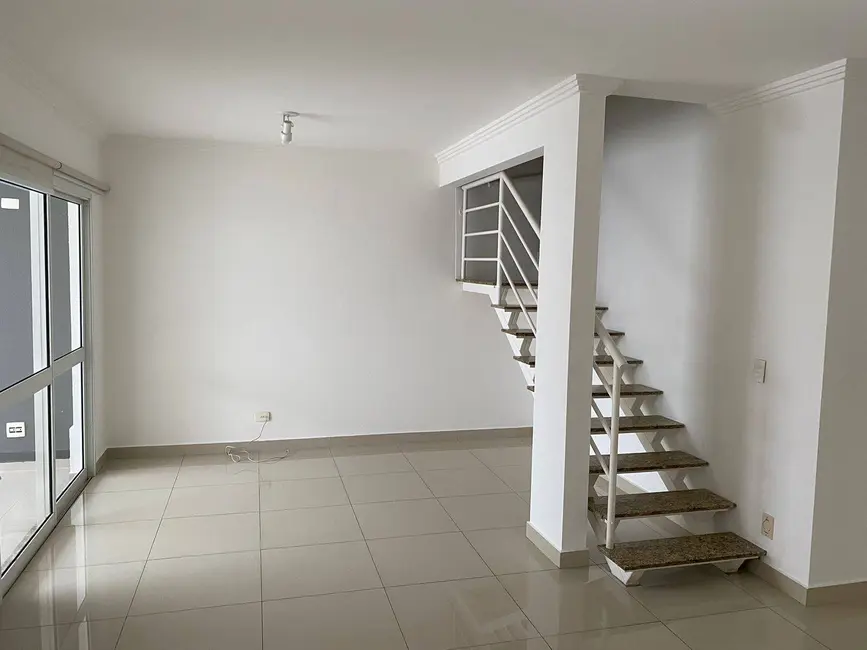 Casa com 3 quartos à venda em Alphaville, Santana De Parnaiba - SP - imagem 6 Foto 6 de Casa com 3 quartos à venda em Alphaville, Santana De Parnaiba - SP