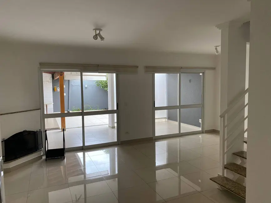 Casa com 3 quartos à venda em Alphaville, Santana De Parnaiba - SP - imagem 5 Foto 5 de Casa com 3 quartos à venda em Alphaville, Santana De Parnaiba - SP