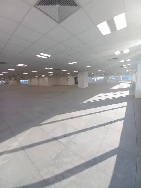 Foto 1 de Sala Comercial à venda e para alugar, 500m2 em Alphaville Industrial, Barueri - SP