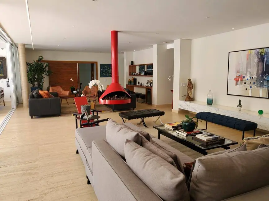 Casa com 4 quartos à venda, 1500m2 em Tamboré, Barueri - SP - imagem 6 Foto 6 de Casa com 4 quartos à venda, 1500m2 em Tamboré, Barueri - SP