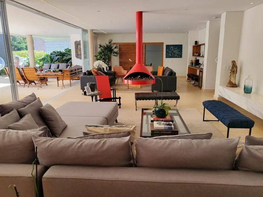 Casa com 4 quartos à venda, 1500m2 em Tamboré, Barueri - SP - imagem 7 Foto 7 de Casa com 4 quartos à venda, 1500m2 em Tamboré, Barueri - SP