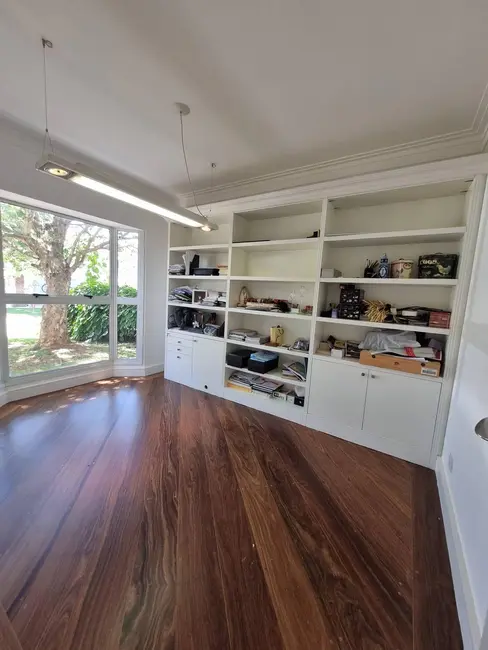 Casa com 4 quartos à venda e para alugar, 330m2 em Tamboré, Santana De Parnaiba - SP - imagem 4 Foto 4 de Casa com 4 quartos à venda e para alugar, 330m2 em Tamboré, Santana De Parnaiba - SP