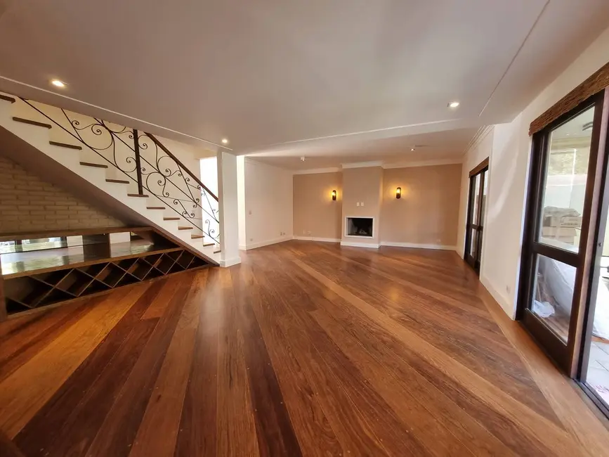 Casa com 4 quartos à venda e para alugar, 330m2 em Tamboré, Santana De Parnaiba - SP - imagem 1 Foto 1 de Casa com 4 quartos à venda e para alugar, 330m2 em Tamboré, Santana De Parnaiba - SP