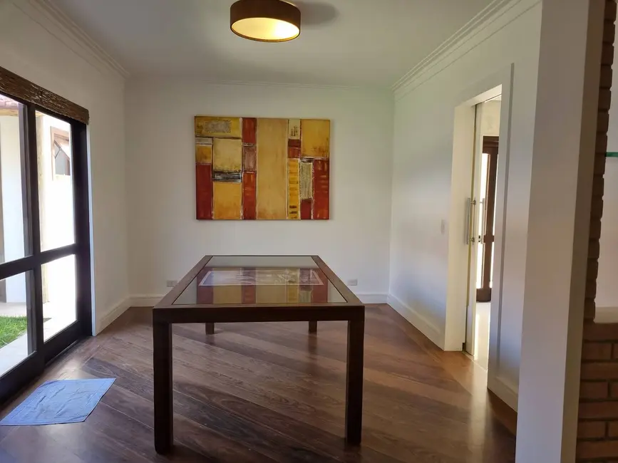 Casa com 4 quartos à venda e para alugar, 330m2 em Tamboré, Santana De Parnaiba - SP - imagem 9 Foto 9 de Casa com 4 quartos à venda e para alugar, 330m2 em Tamboré, Santana De Parnaiba - SP