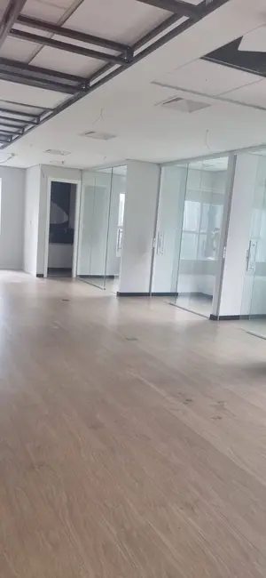 Foto 2 de Sala Comercial para alugar, 126m2 em Barueri - SP