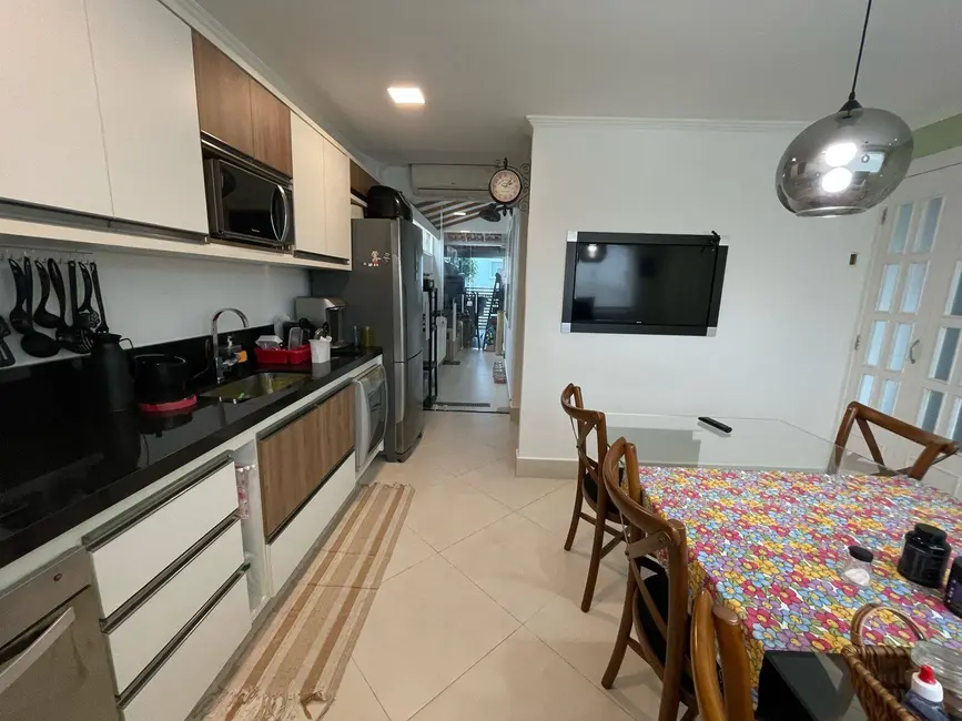 Foto 1 de Casa com 2 quartos à venda, 126m2 em Barueri - SP