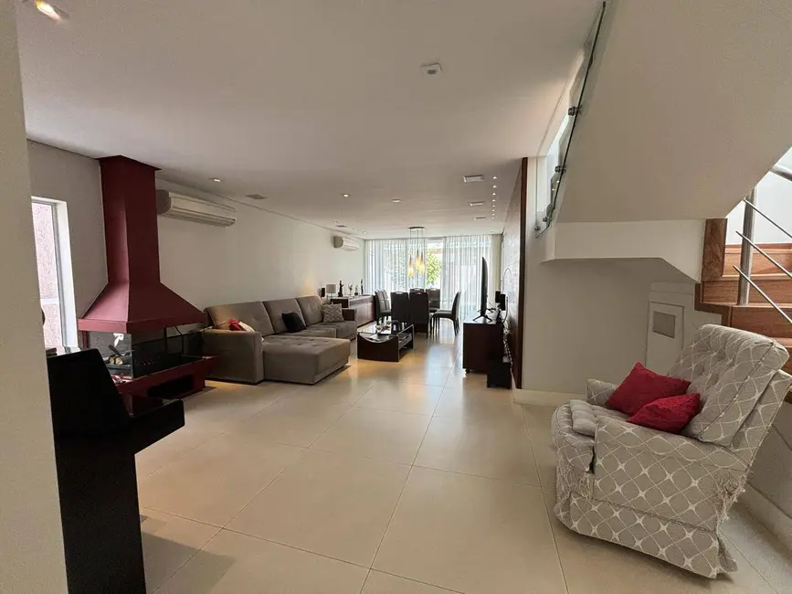Casa com 4 quartos à venda, 360m2 em Alphaville, Santana De Parnaiba - SP - imagem 4 Foto 4 de Casa com 4 quartos à venda, 360m2 em Alphaville, Santana De Parnaiba - SP