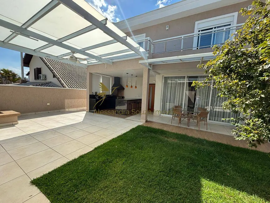 Foto 9 de Casa com 4 quartos à venda, 360m2 em Alphaville, Santana De Parnaiba - SP