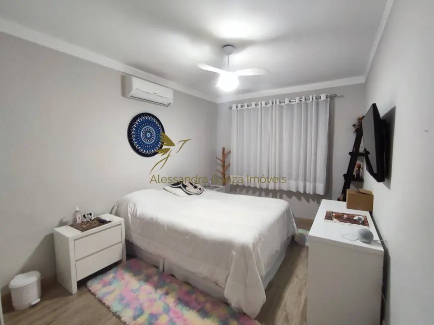 Casa com 4 quartos à venda, 314m2 em Alphaville, Santana De Parnaiba - SP - imagem 5 Foto 5 de Casa com 4 quartos à venda, 314m2 em Alphaville, Santana De Parnaiba - SP