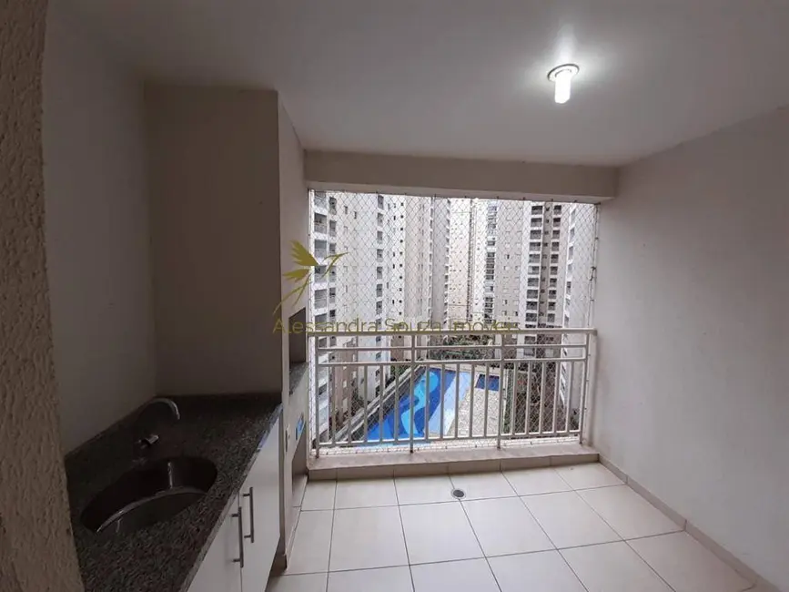 Foto 2 de Apartamento com 3 quartos para alugar, 85m2 em Jardim Tupanci, Barueri - SP