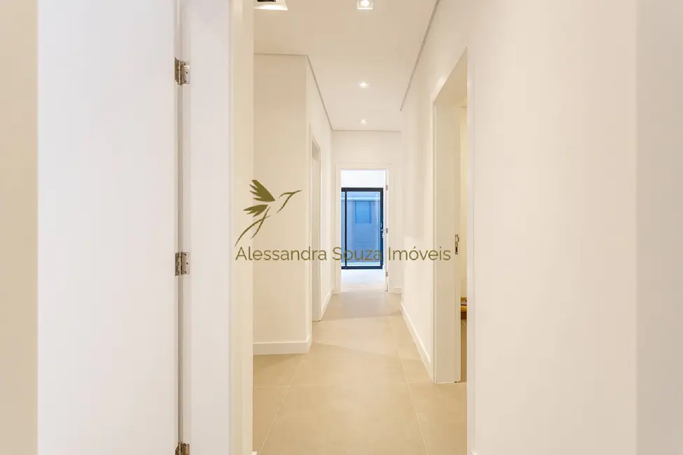 Foto 2 de Casa com 4 quartos à venda, 441m2 em Santana De Parnaiba - SP